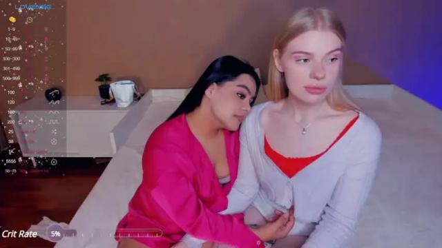 Image 12 of chloe_groovy Stream on Chaturbate on 17 months ago