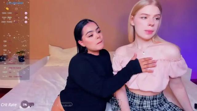 Image 6 of chloe_groovy Stream on Chaturbate on 17 months ago