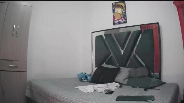 Image 3 of chloe_hotx Stream on Chaturbate on 1 month ago