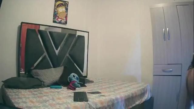 Image 3 of chloe_hotx Stream on Chaturbate on 22 days ago