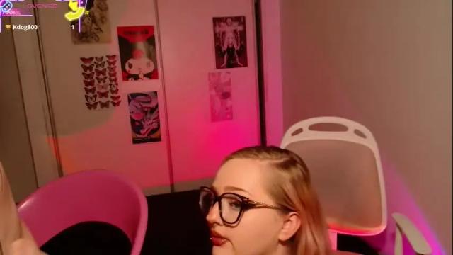 Image 12 of chloe_levine Stream on Chaturbate on 12 days ago