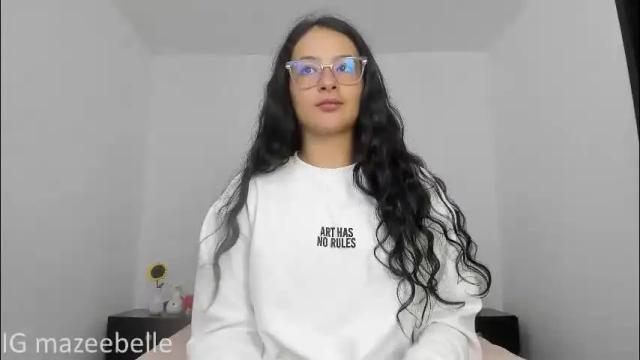 Image 4 of chloe_mazee Stream on Chaturbate on 5 months ago