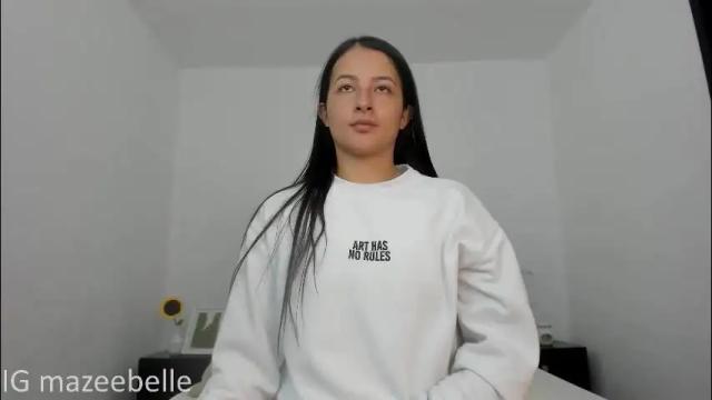 Image 2 of chloe_mazee Stream on Chaturbate on 4 months ago