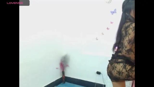 Image 12 of chloe_mejier Stream on Chaturbate on 25 months ago