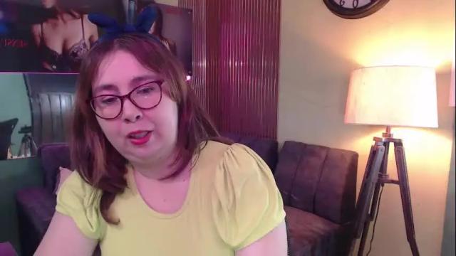 Image 8 of chloe_prg Stream on Chaturbate on 21 days ago