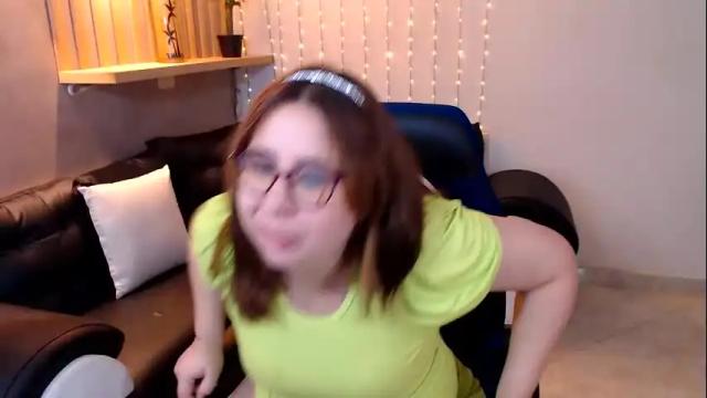 Image 10 of chloe_prg Stream on Chaturbate on 15 days ago