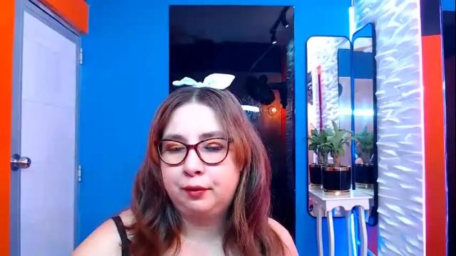 Image 11 of chloe_prg Stream on Chaturbate on 13 days ago