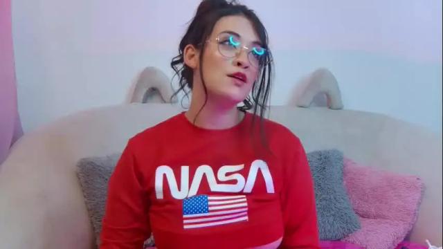 Image 2 of chloe_rem Stream on Chaturbate on 1 month ago