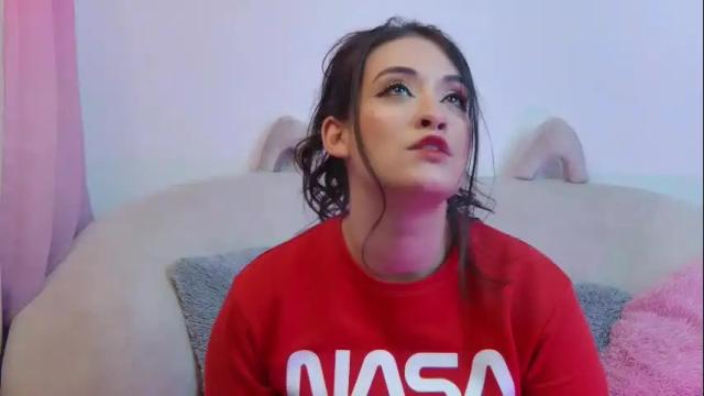 Image 4 of chloe_rem Stream on Chaturbate on 1 month ago