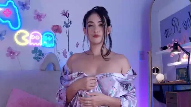 Image 6 of chloe_rem Stream on Chaturbate on 17 days ago