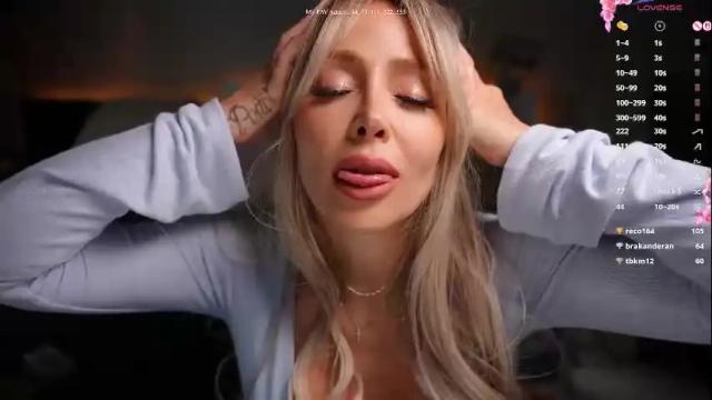 Image 8 of chloe_ri Stream on Chaturbate on 6 days ago