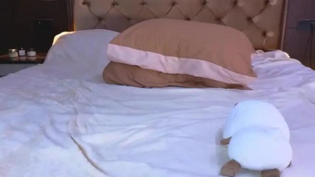 Image 8 of chloe_rizzi Stream on Chaturbate on 13 months ago