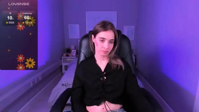 Image 2 of chloe_sinn Stream on Chaturbate on 20 months ago