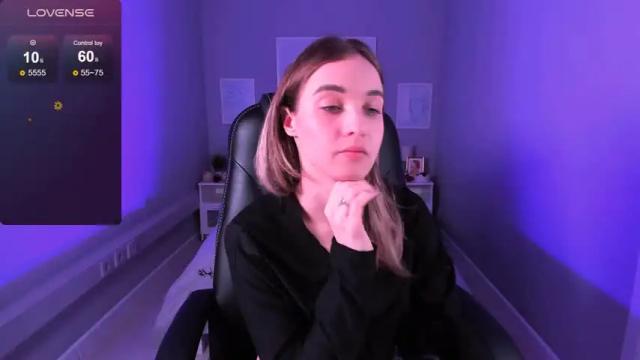 Image 6 of chloe_sinn Stream on Chaturbate on 20 months ago