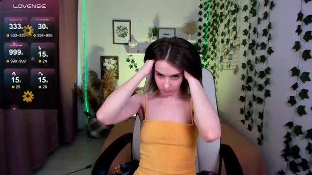Image 4 of chloe_sinn Stream on Chaturbate on 19 months ago