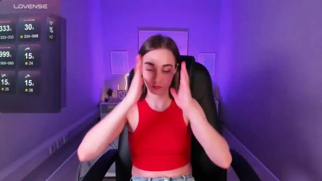 Image 6 of chloe_sinn Stream on Chaturbate on 18 months ago