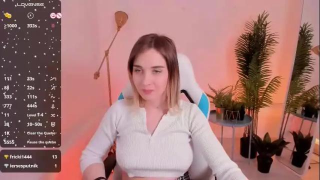 Thumbnail 1, chloe_sinn's Stream at Chaturbate, 6 months ago