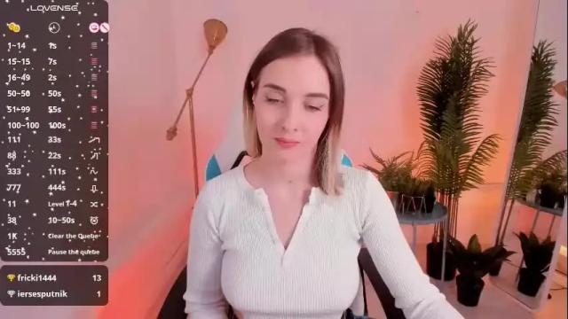 Image 2 of chloe_sinn Stream on Chaturbate on 6 months ago