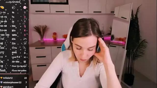 Image 8 of chloe_sinn Stream on Chaturbate on 5 months ago