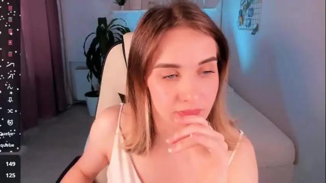 Image 8 of chloe_sinn Stream on Chaturbate on 5 months ago