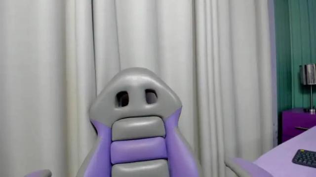Thumbnail 1, chloe_smith222's Stream at Chaturbate, 13 months ago