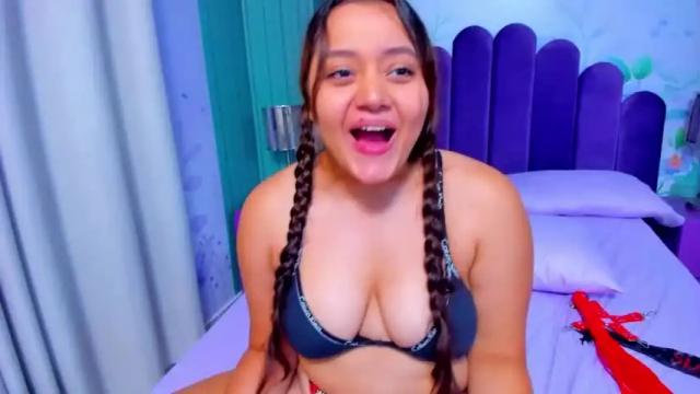 Image 8 of chloe_smith222 Stream on Chaturbate on 13 months ago