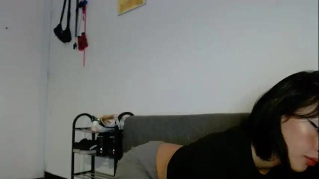 Image 4 of chloe_snoww Stream on Chaturbate on 8 days ago