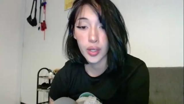 Image 7 of chloe_snoww Stream on Chaturbate on 8 days ago