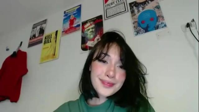 Image 2 of chloe_snoww Stream on Chaturbate on 6 days ago