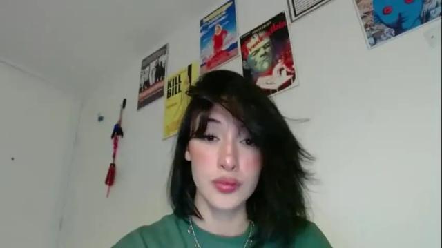 Image 7 of chloe_snoww Stream on Chaturbate on 6 days ago