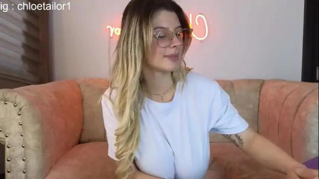 Image 11 of chloe_tailor_ Stream on Chaturbate on 3 months ago