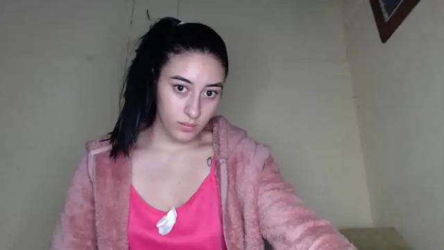 Image 6 of chloe_vahos Stream on Chaturbate on 13 months ago