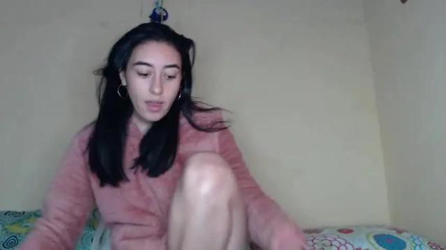 Image 10 of chloe_vahos Stream on Chaturbate on 13 months ago