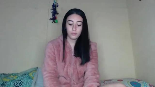 Image 6 of chloe_vahos Stream on Chaturbate on 13 months ago