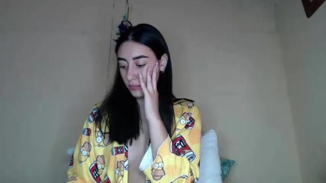 Image 6 of chloe_vahos Stream on Chaturbate on 13 months ago