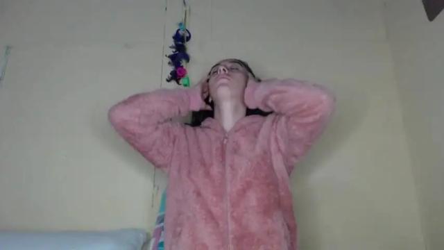 Image 2 of chloe_vahos Stream on Chaturbate on 13 months ago