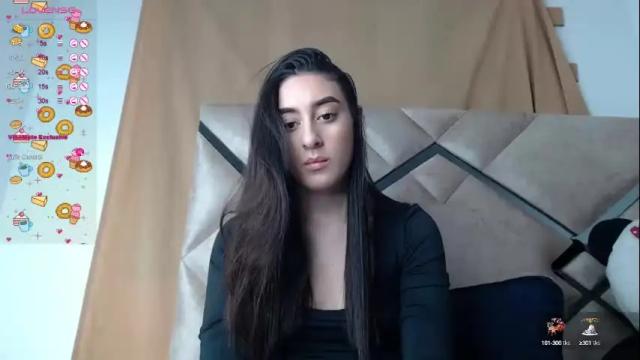Image 2 of chloe_vahos Stream on Chaturbate on 13 days ago
