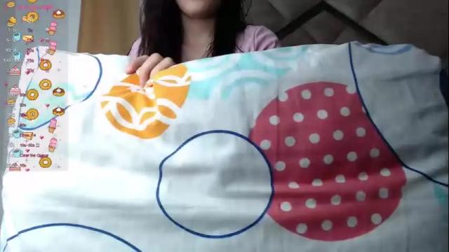 Image 4 of chloe_vahos Stream on Chaturbate on 10 days ago