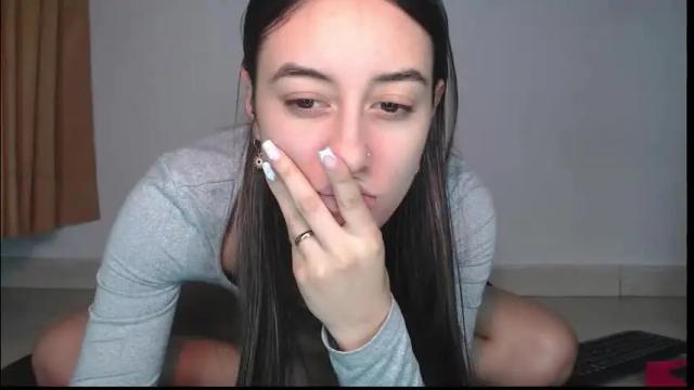 Image 7 of chloe_vahos Stream on Chaturbate on 1 month ago