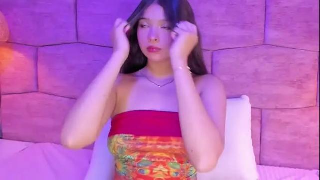 Image 3 of chloe_watson_ Stream on Chaturbate on 23 days ago