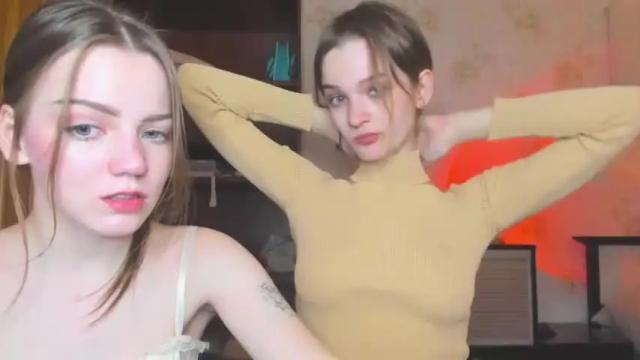 Image 4 of chloe_wilsonn Stream on Chaturbate on 12 months ago