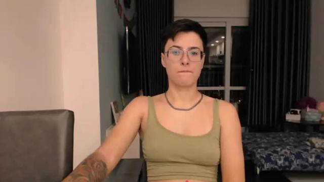 Image 6 of chloe_x_ Stream on Chaturbate on 14 months ago