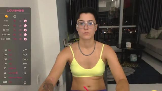 Image 11 of chloe_x_ Stream on Chaturbate on 14 months ago