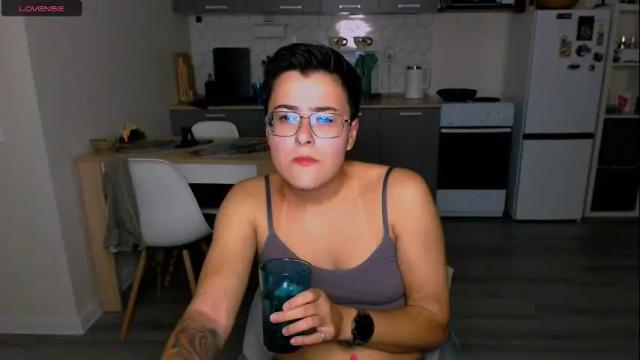 Image 8 of chloe_x_ Stream on Chaturbate on 6 days ago