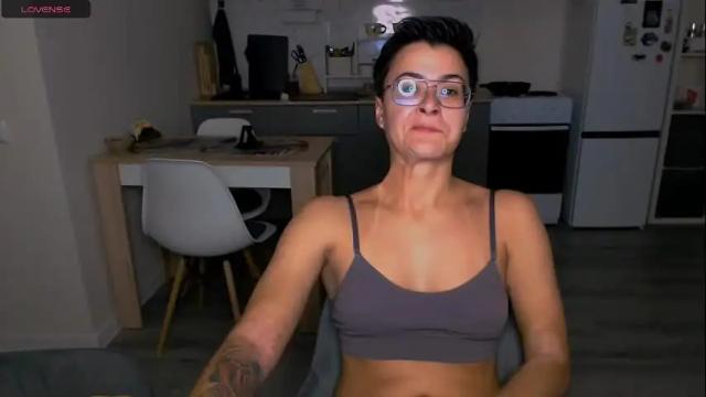 Thumbnail 1, chloe_x_'s Stream at Chaturbate, 4 months ago