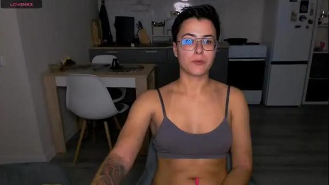 Image 10 of chloe_x_ Stream on Chaturbate on 4 months ago