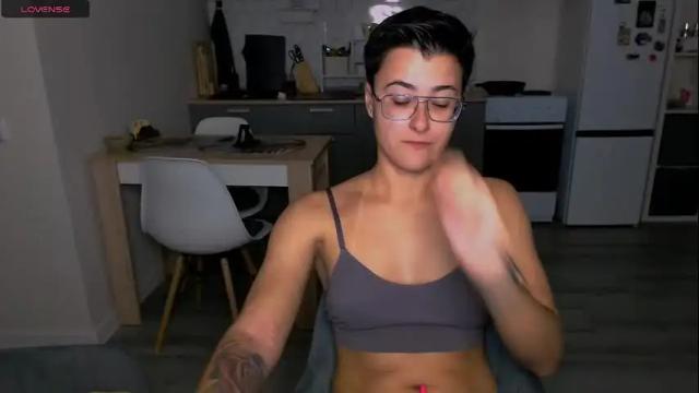 Image 4 of chloe_x_ Stream on Chaturbate on 4 months ago
