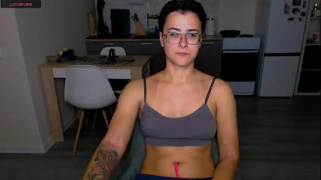 Image 11 of chloe_x_ Stream on Chaturbate on 4 months ago