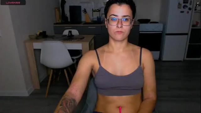 Image 4 of chloe_x_ Stream on Chaturbate on 4 months ago