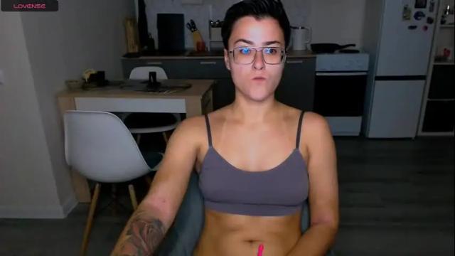 Image 2 of chloe_x_ Stream on Chaturbate on 4 months ago